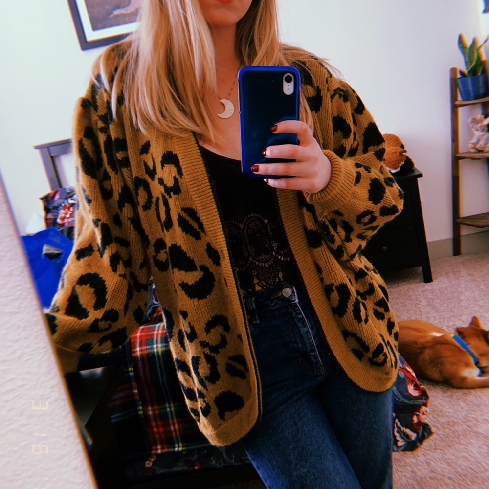 Vintage mustard leopard print sweater